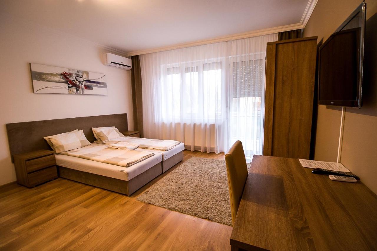 Thermal Next II Weninger Apartman Kiskunhalas Exterior foto
