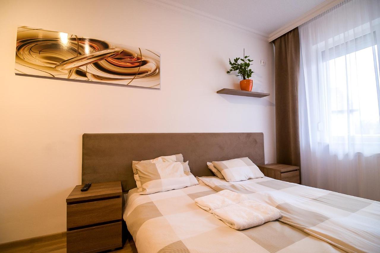 Thermal Next II Weninger Apartman Kiskunhalas Exterior foto